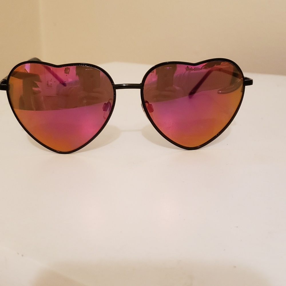 Betsey Johnson heart sunglasses